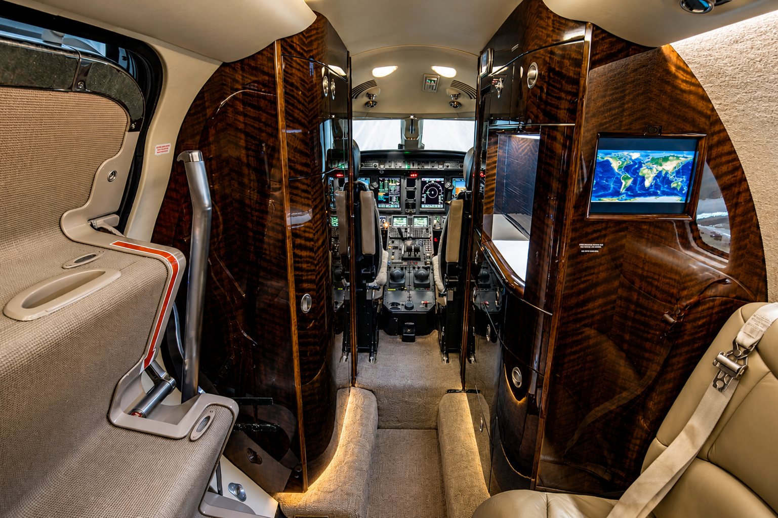 C680 Interior Seating